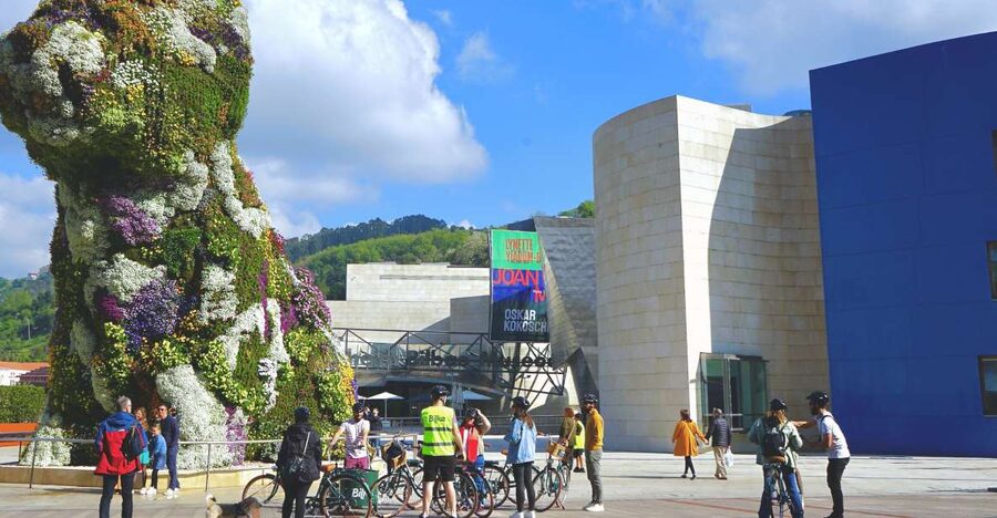 Bilbao: City Highlights Guided Bike Tour - The Guggenheim and Bilbao’s new face