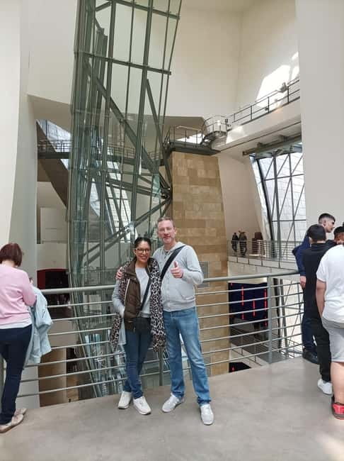 Bilbao: Guggenheim Museum Tour with Skip-the-Line Tickets - Skip-the-line entry and the first galleries