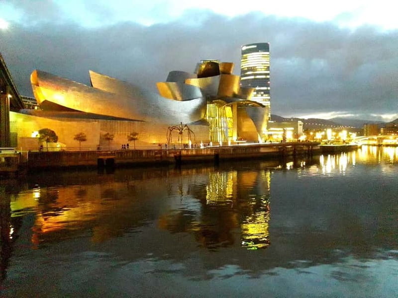 Bilbao: Guggenheim Museum Tour with Skip-the-Line Tickets - Is $108 per person good value?
