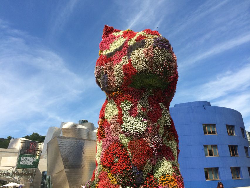 Bilbao: Private & Exclusive Guggenheim Museum Guided Tour - Why a private tour helps at the Guggenheim