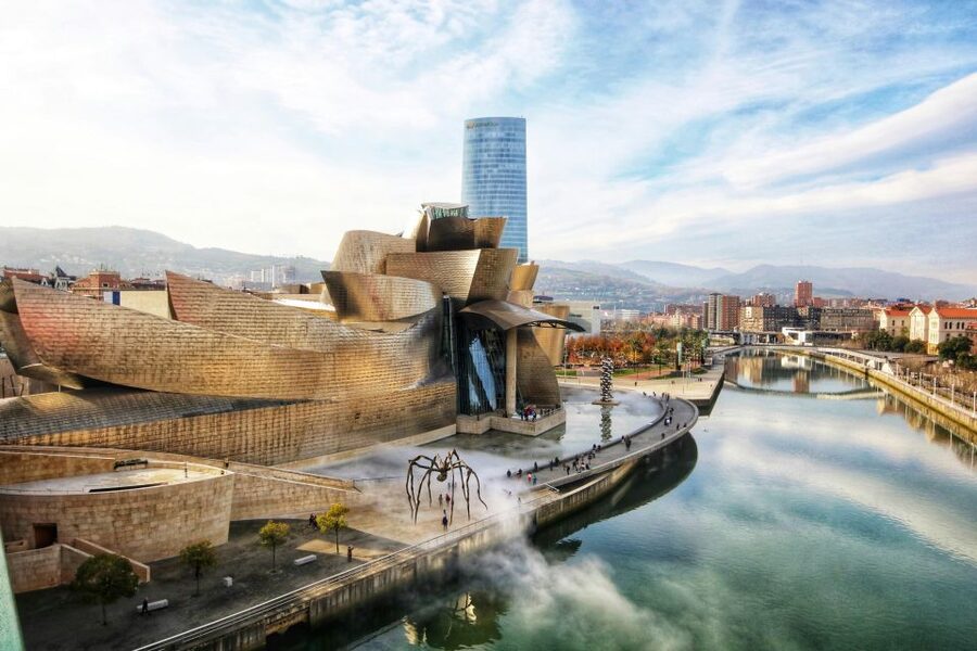 Bilbao: Private & Exclusive Guggenheim Museum Guided Tour - The atrium and Gehry’s architectural heart