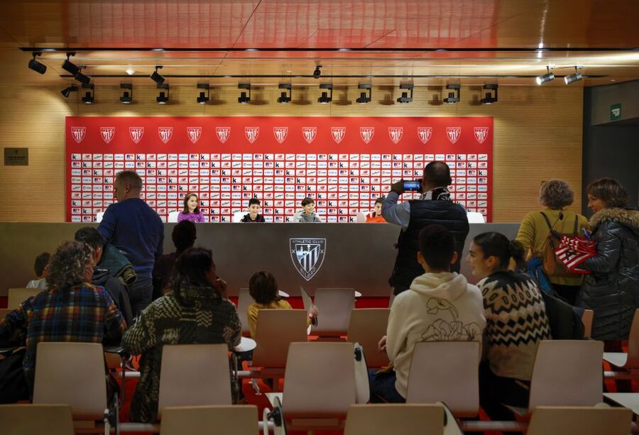 Bilbao: San Mamés Museum and Stadium Tour - Who should book San Mamés?