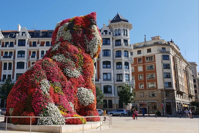 Bilbao Walking Small Group Tour - Plaza Nueva and the move into modern Bilbao