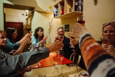 Bohemian Barcelona Neighborhood Evening Tapas & Wine Tour