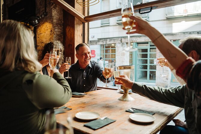 Bohemian Barcelona Neighborhood Evening Tapas & Wine Tour - What could be better?