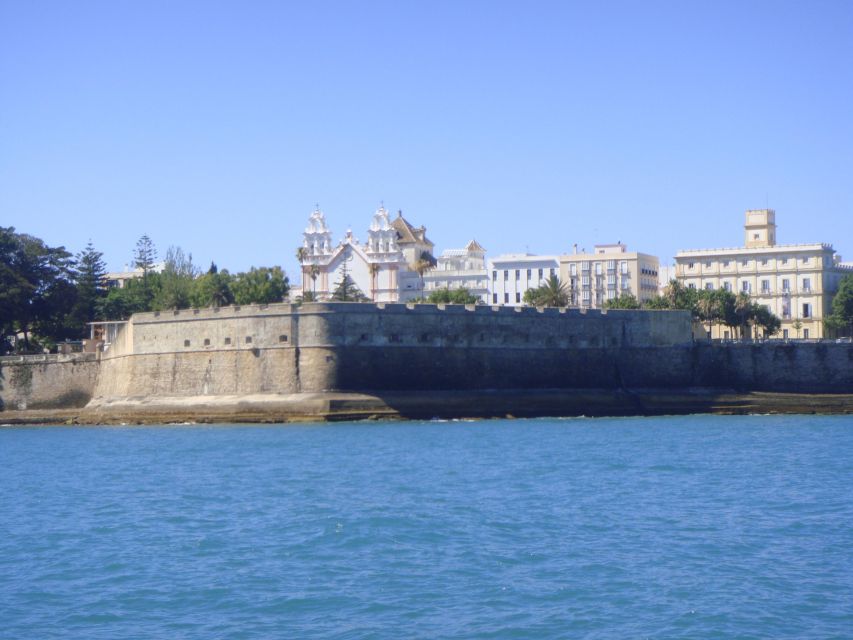 Cádiz: Bay of Cádiz Catamaran Tour with Host - How much time and money should you allow?