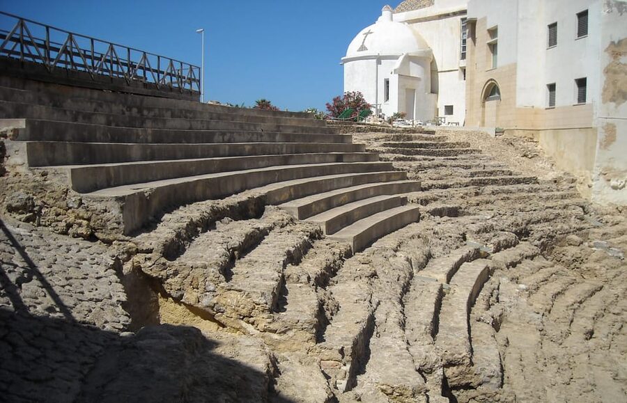 Cadiz: Medieval Tour - Entering the New Cathedral