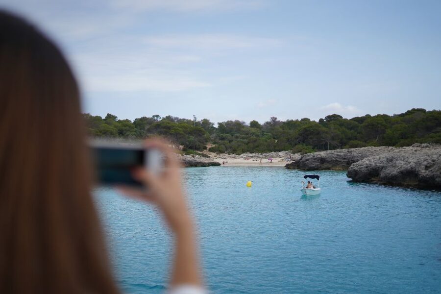 Cala'n Bosch: 2-Hour Sunset Sightseeing Tour - Who will enjoy this cruise most?