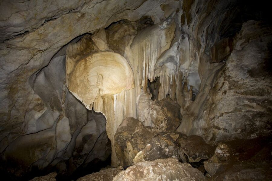 Calasparra: Cueva del Puerto Entry Ticket with Guided Tour - Temperature, humidity, and what to wear