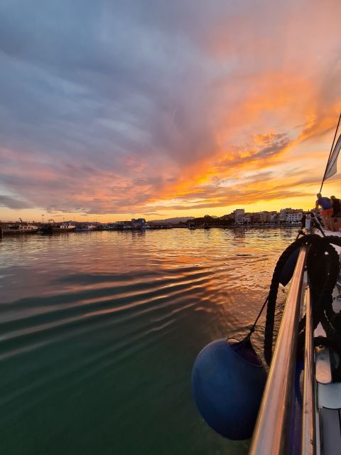Cambrils: Costa Dorada Sunset Catamaran Cruise with Drinks - Who Will Enjoy This Cruise Most
