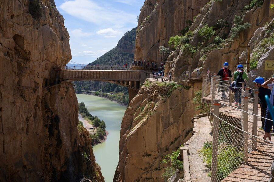 Caminito del Rey: Guided Tour with 1 Drink and Shuttle Bus - Key points to know before you book