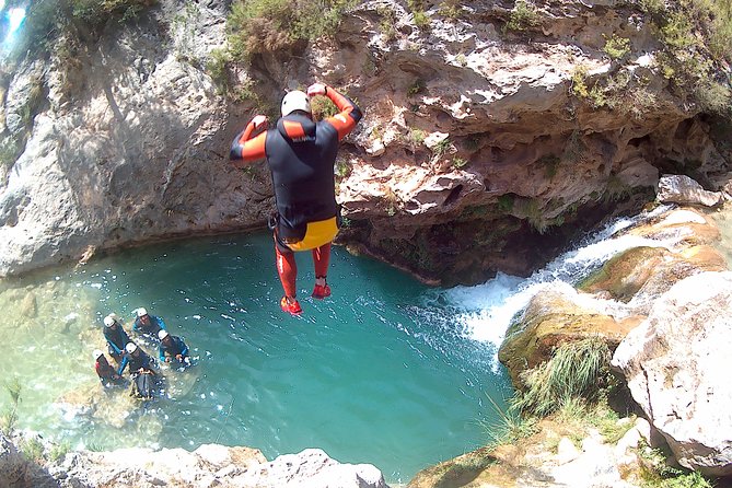 Canyoning in Andalucia: Rio Verde Canyon - Who should book Rio Verde canyoning?