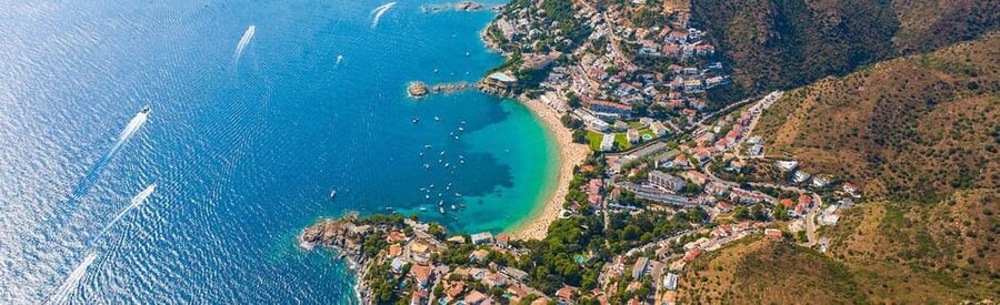 Cap Norfeu: Costa Brava Catamaran Trip with Underwater Views - Along the Beaches of Canyelles Petites and l’Almadrava
