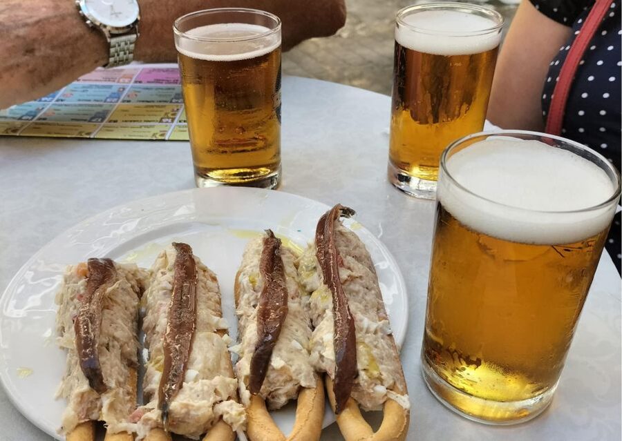 Cartagena: Guided Walking Tour with Tapas and Drinks - Who will enjoy this Cartagena tour most?