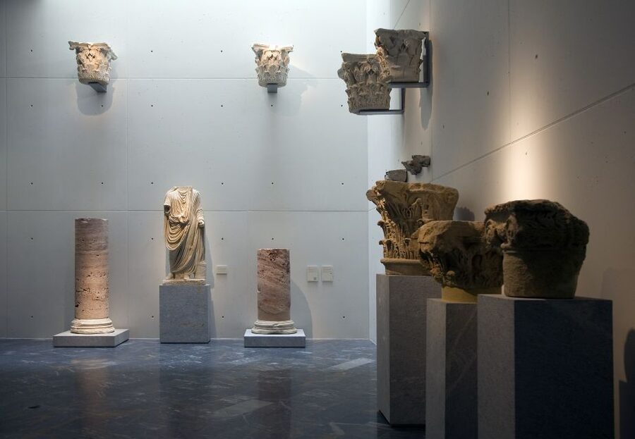 Cartagena: Roman Theater, Forum, Castle and Panoramic Lift - Begin at the Roman Theater and find the right entrance