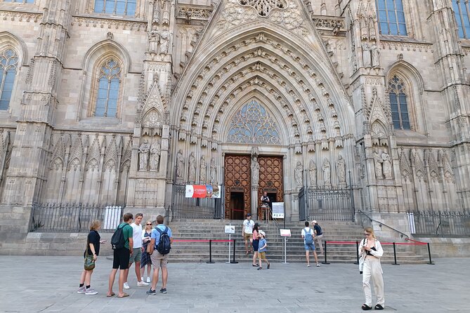 Cathedral of Barcelona Entrance Ticket - Optional Private Guide - The rooftop view is worth planning around