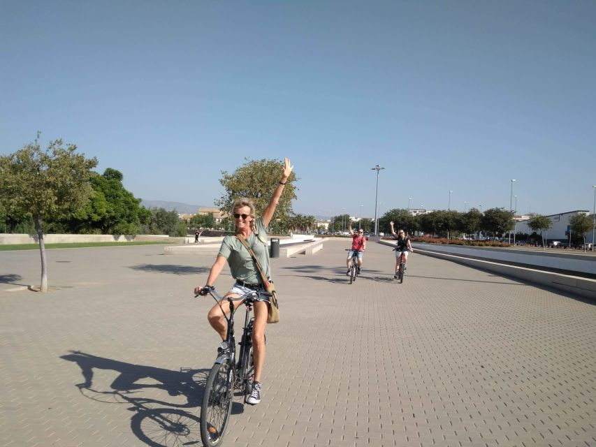 Córdoba Daily Highlights Bike Tour - Why a bike is a smart way to see Córdoba