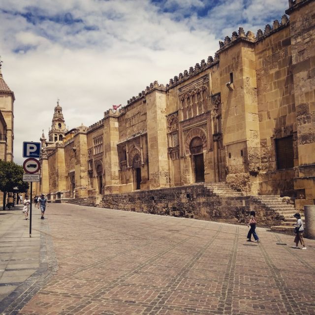 Córdoba Daily Highlights Bike Tour - The Mezquita and the Jewish Quarter