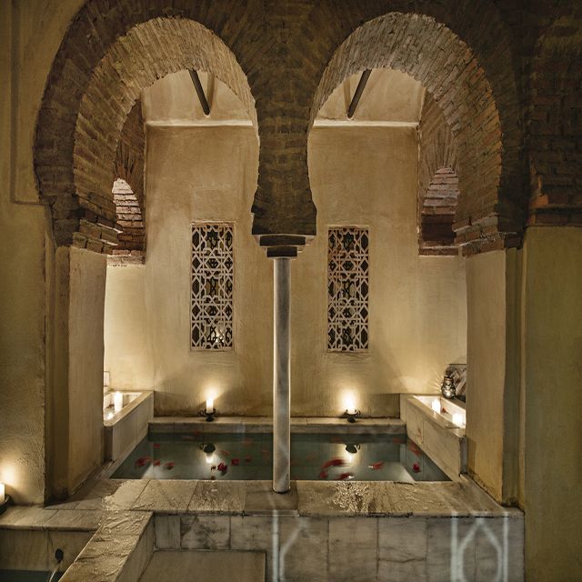 Córdoba: Hammam Al Ándalus Entry Ticket w/Optional Massage - The thermal sequence: hot, cold, warm, and steam