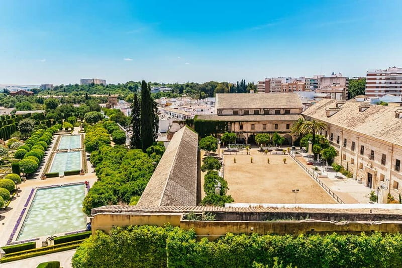 Córdoba: Jewish Quarter, Mosque, and Alcázar Tour - Walking the Judería and Calleja de la Hoguera