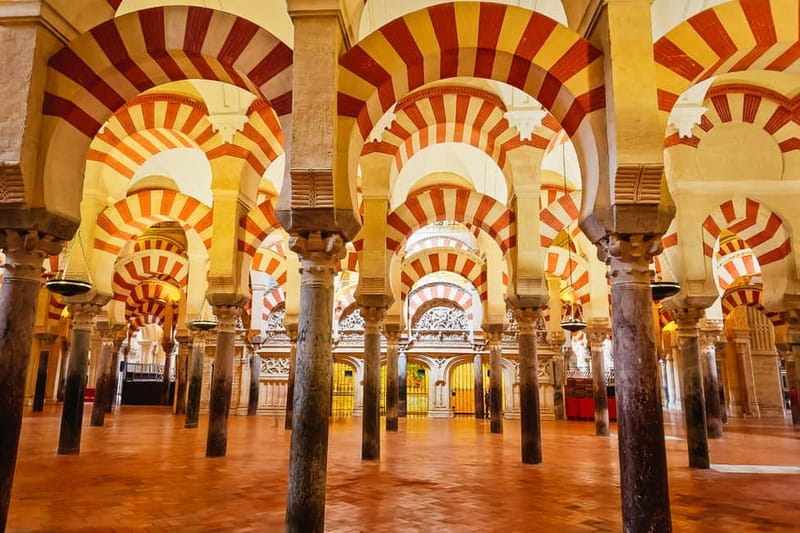 Córdoba: Jewish Quarter, Mosque, and Alcázar Tour - Timing, walking, and practical comfort