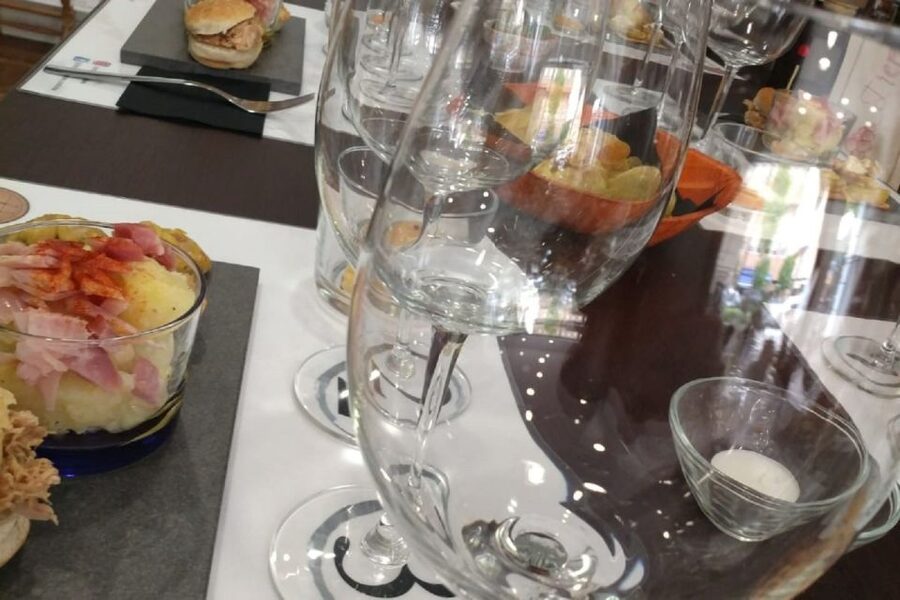 Córdoba: Local Wine Tasting Evening - A few drawbacks to keep in mind
