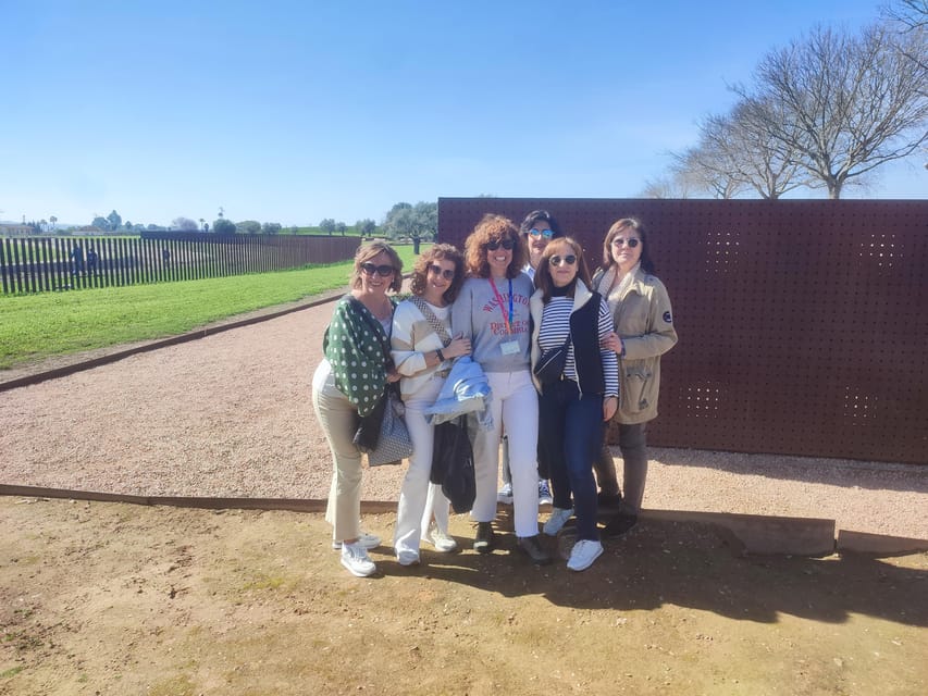 Cordoba: Medina Azahara Museum and Archaeological Site Tour - Walking through a city reduced to ruins