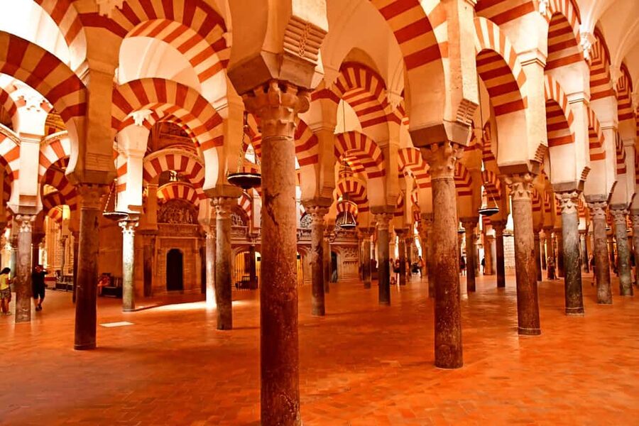 Cordoba: Mosque-Cathedral E-Ticket with Audio Guide - Inside the columns, chapels, and choir stalls