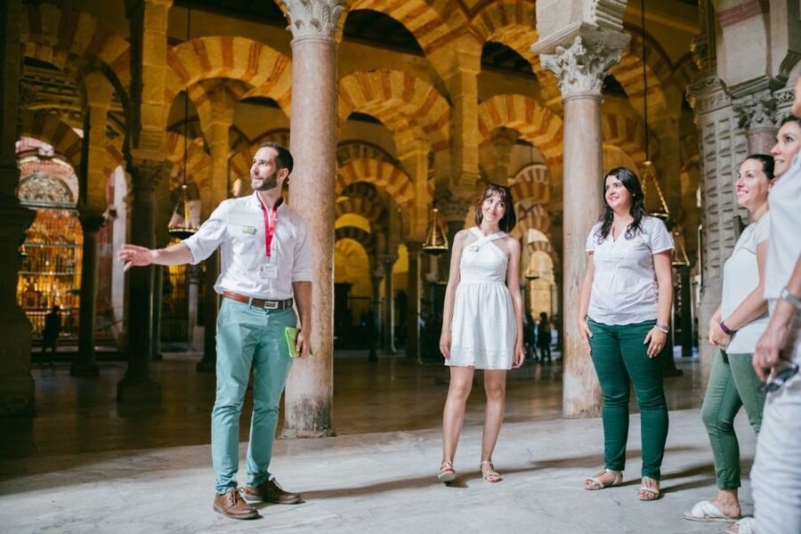Córdoba: Mosque-Cathedral Guided Tour - What the 60 to 70 minutes can realistically cover
