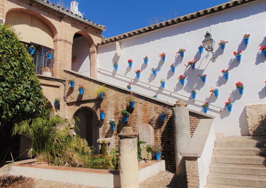 Córdoba Mosque, Jewish Quarter and Alcázar 3-Hour Tour - Who should book this tour?