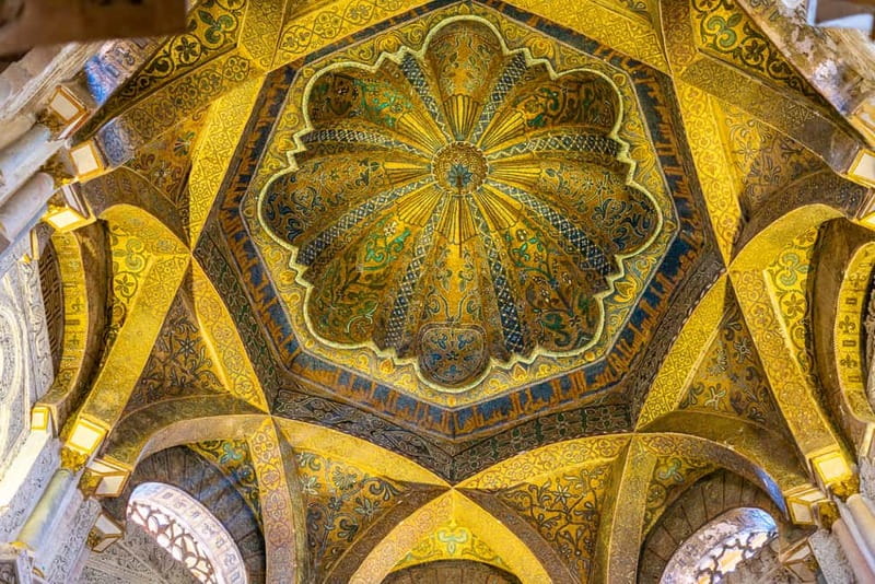Córdoba: Mosque, Jewish Quarter & Tour with Ticket - Key points at a glance