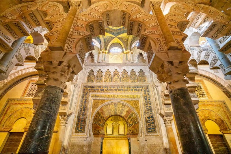 Córdoba: Mosque, Jewish Quarter & Tour with Ticket - Inside the Mosque-Cathedral for about 75 minutes