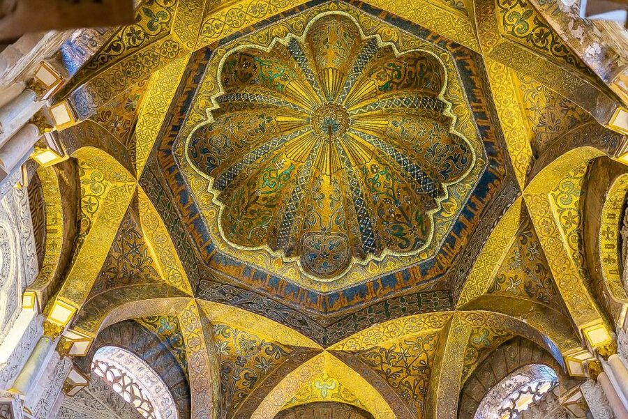 Córdoba: Skip-the-Ticket-Line Mosque-Cathedral Guided Tour - Following the building’s changes over time