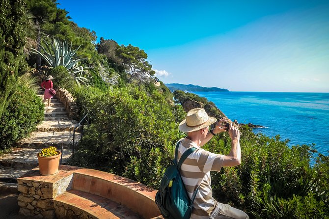 Costa Brava & Medieval Village Tour with Lunch - Tossa de Mar and its medieval walls
