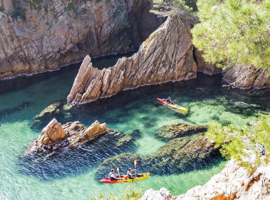 Costa Brava: Sea Caves Kayaking and Snorkeling Tour - The 15-minute briefing makes beginners comfortable