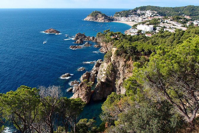 Costa Brava Small Group with Hotel Pick up and Boat Ride - Leaving Barcelona for the Costa Brava