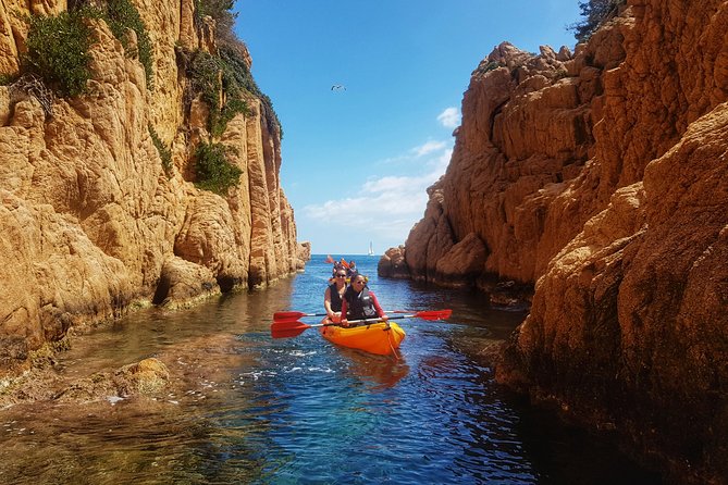 Costa Brava Tour with Kayak & Lagoon Snorkeling - Walking the Camino de Ronda toward Sant Pol