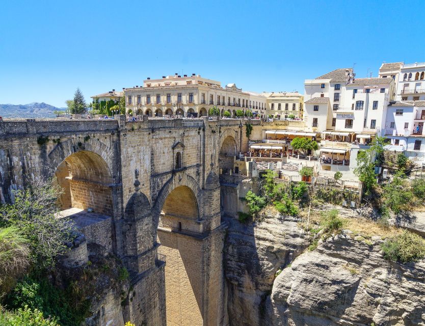 Costa del Sol: Day Trip to Ronda and Setenil - Setenil de las Bodegas and its rock-built homes