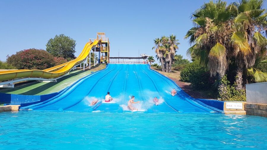 Costa Dorada: Aquopolis Entry Ticket - Queues are the main test of patience