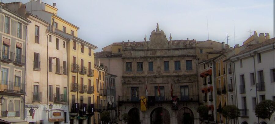 Cuenca: Medieval Old Town - Ecclesiastical buildings and local stories