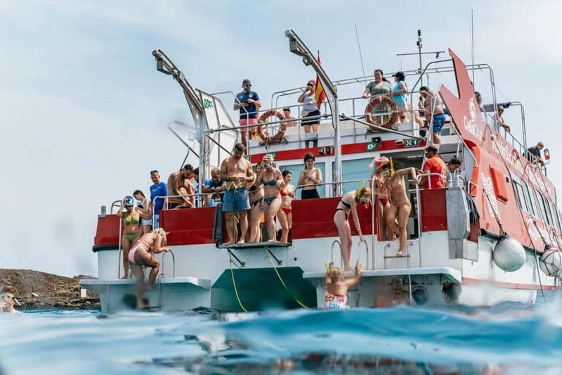 Desde Corralejo: Lobos Island Ferry with Optional Transfer - Why Lobos Island makes a good day trip