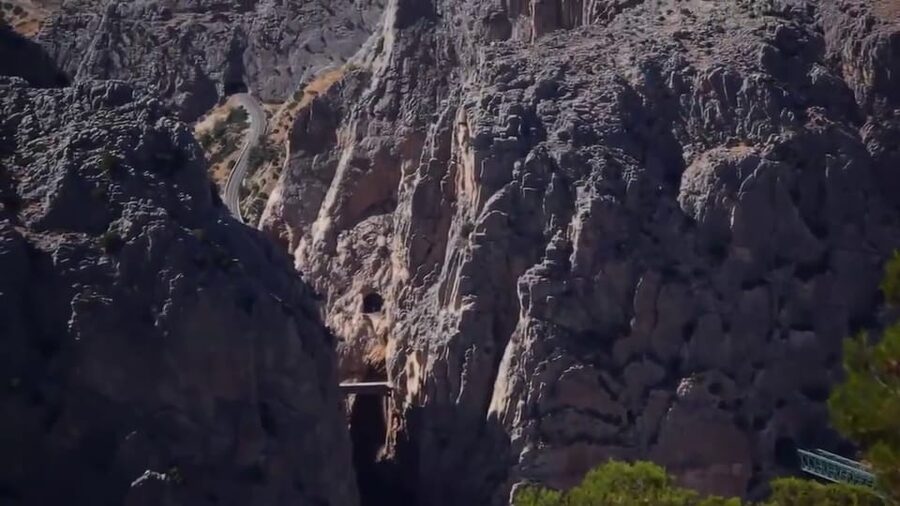 El Chorro: Caminito del Rey Gorge Route Guided Walking Tour - Starting at the North Access in El Chorro