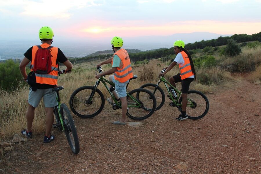 Electric Bike Tour with 2 Options to Explore Granada - Albaicín: Granada’s hilltop maze