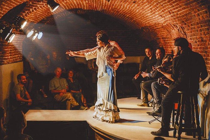 Essential Flamenco: Pure Flamenco Show in the Heart of Madrid - Timing your night in Madrid