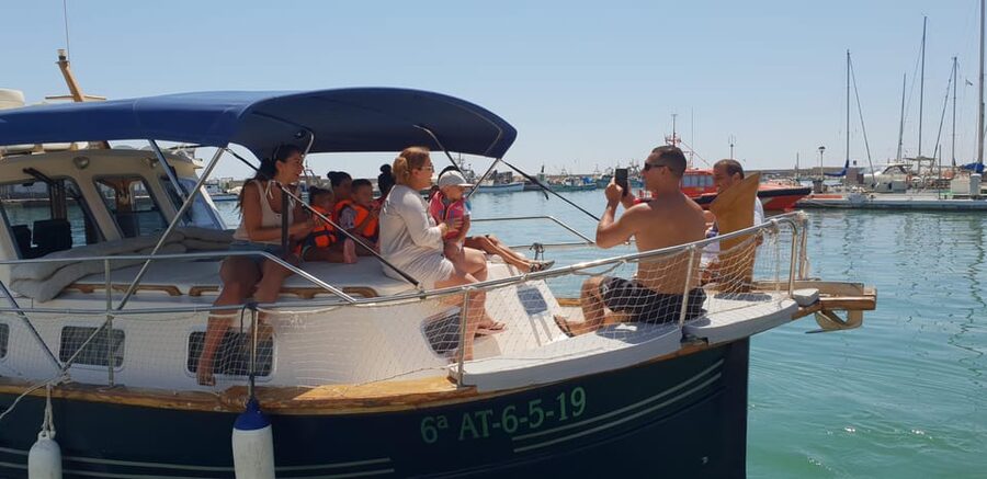 Estepona: Dolphin Search Boat Trip with Drink and Snacks - Five things to know before you book