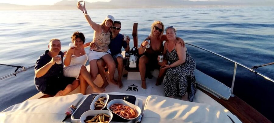 Estepona: Dolphin Search Boat Trip with Drink and Snacks - Two hours along the Bay of Estepona