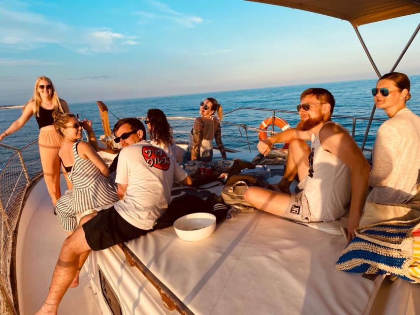 Estepona: Dolphins Searching Sea Cruise with Drink & Snacks - What This Estepona Boat Trip Is Really Like