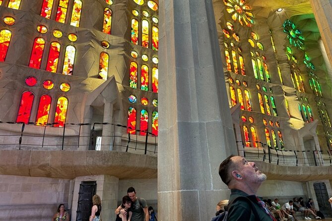 Fast Track Sagrada Familia Guided Tour - Exterior façades and the symbolism you might miss