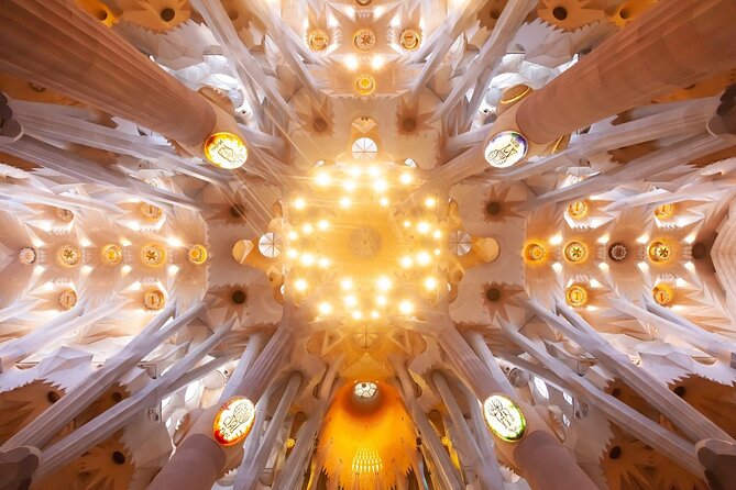 Fast Track Sagrada Familia Guided Tour - The tour’s main strengths and weak spots