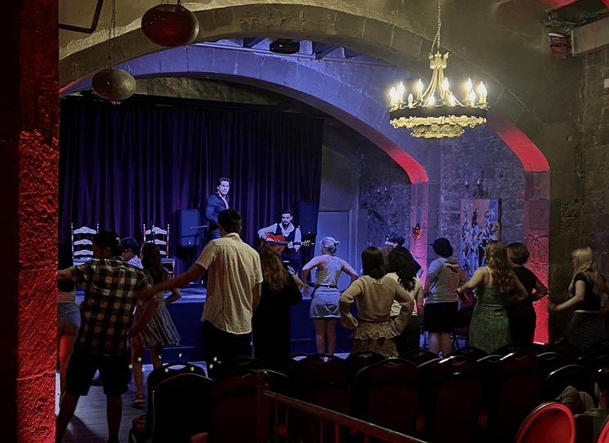 Flamenco Experience (30 minute masterclass) - Joining In or Watching From the Side